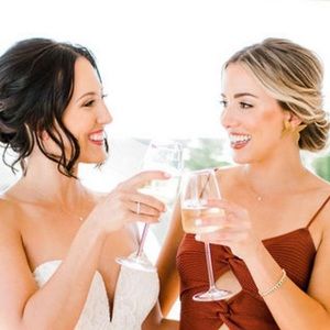 Meet your Posher, Hara